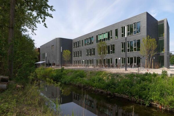 Afbeelding IHS website 1